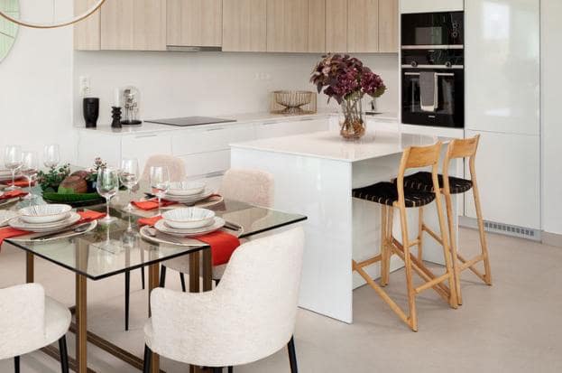 3 sypialnia Willa na sprzedaż w Marbella z basenem garażem - 728 500 € (Ref: 9405474)