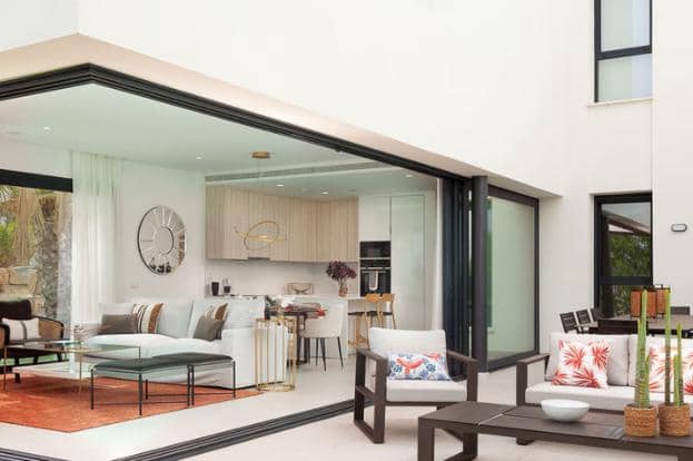 3 sypialnia Willa na sprzedaż w Marbella z basenem garażem - 728 500 € (Ref: 9405474)