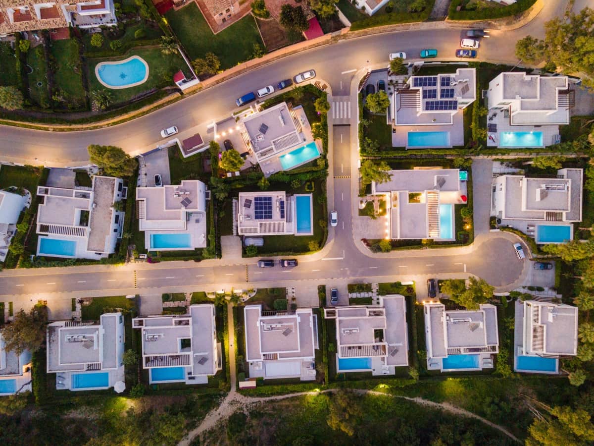 4 soveværelse Villa til salg i Estepona med swimmingpool garage - € 1.495.000 (Ref: 9405496)