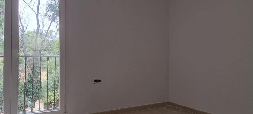 2 sypialnia Willa na sprzedaż w Marbella z basenem - 440 000 € (Ref: 9405510)