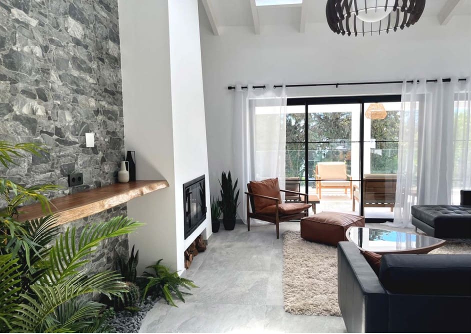 4 bedroom Villa for sale in Marbella with pool garage - € 2,650,000 (Ref: 9405518)