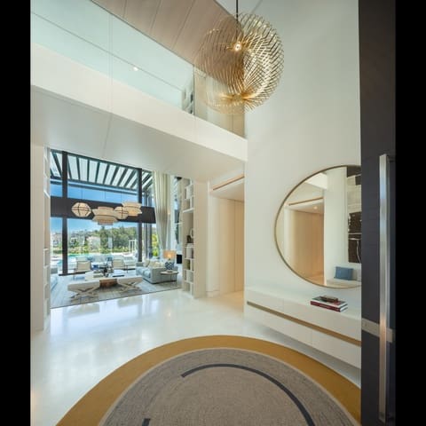 6 sypialnia Willa na sprzedaż w Marbella z basenem garażem - 13 500 000 € (Ref: 9405520)