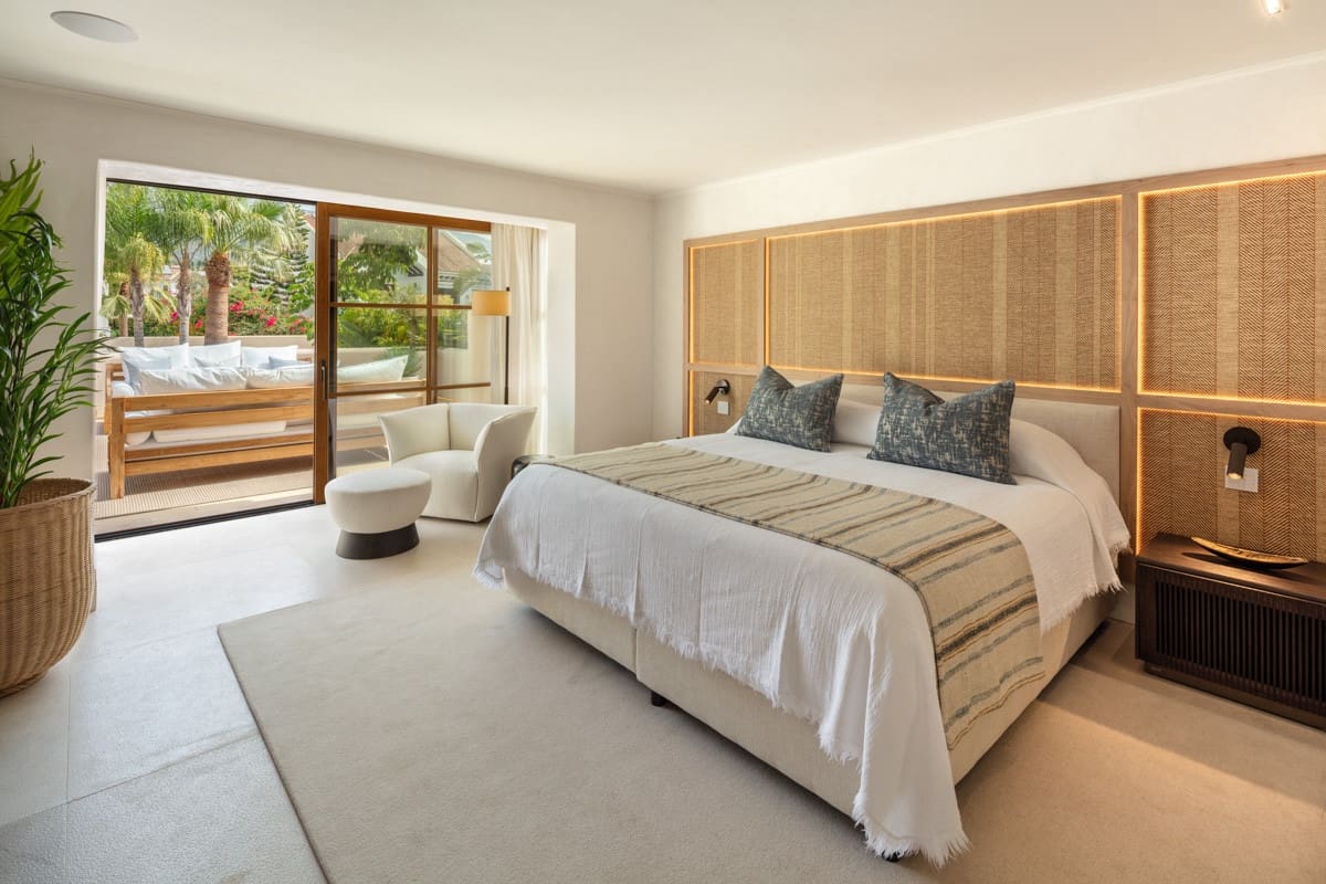 5 chambre Villa/Maison à vendre à Golden Mile avec piscine garage - 6 500 000 € (Ref: 9405521)