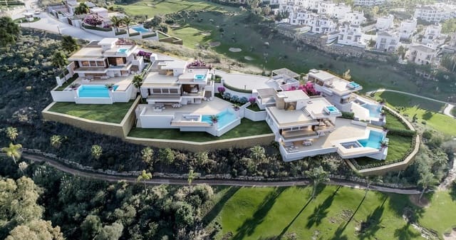 5 sypialnia Willa na sprzedaż w Marbella z basenem garażem - 2 500 000 € (Ref: 9405529)