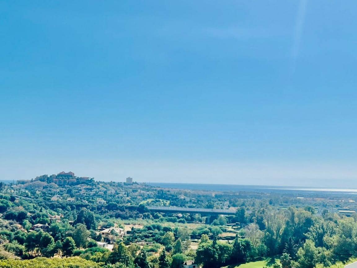 4 sovrum Lägenhet till salu i La Quinta med pool garage - 950 000 € (Ref: 9405534)