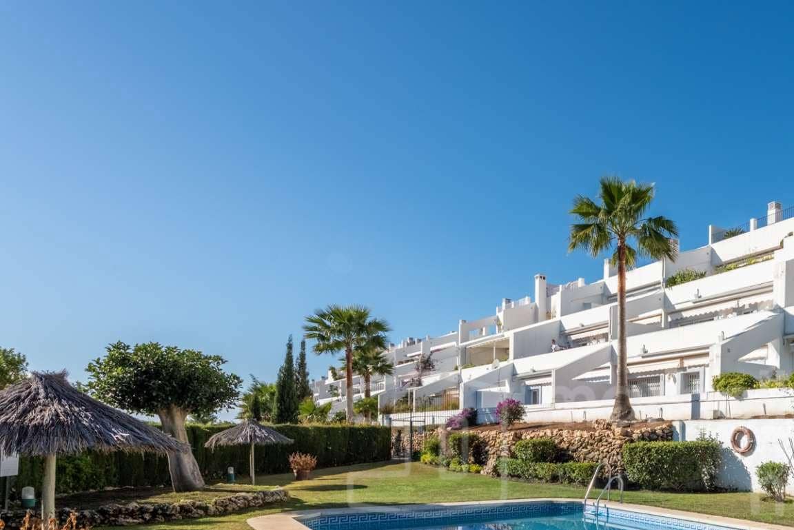 3 sovrum Lägenhet till salu i La Quinta med pool garage - 750 000 € (Ref: 9405537)