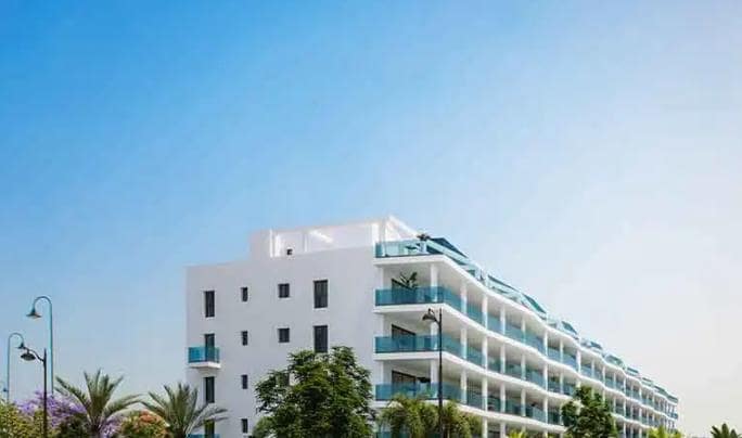 Apartamento de 2 habitaciones en Mijas Costa en venta con piscina garaje - 205.600 € (Ref: 9405546)