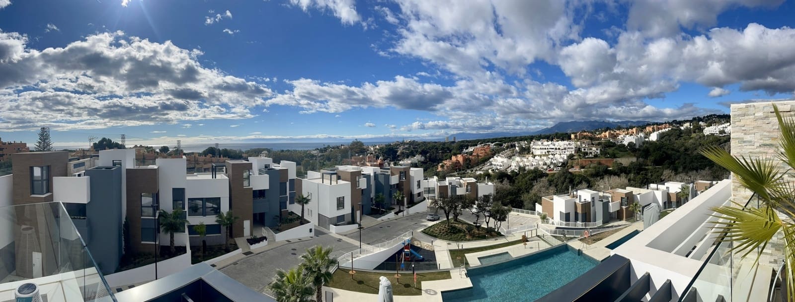 3 soverom Penthouse til salgs i Marbella med svømmebasseng garasje - € 995 000 (Ref: 9405577)