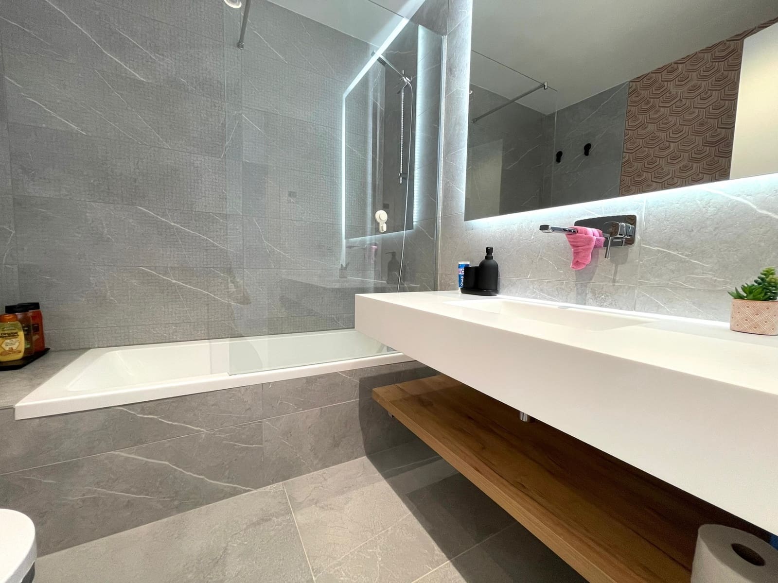 3 soverom Penthouse til salgs i Marbella med svømmebasseng garasje - € 995 000 (Ref: 9405577)