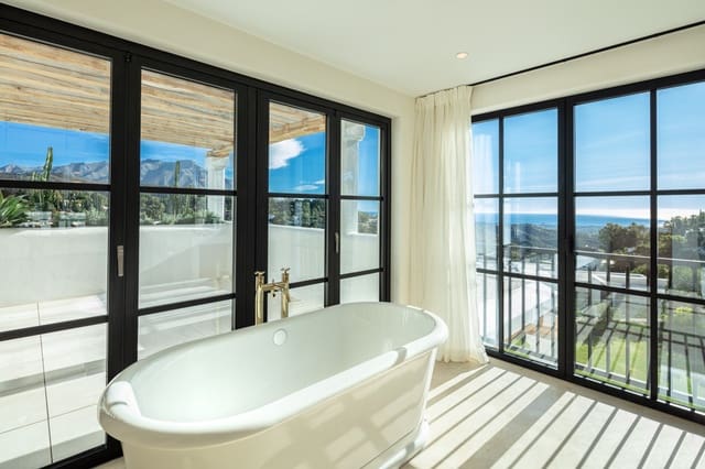 6 slaapkamer Villa te koop in El Madroñal, Benahavís met zwembad garage - € 4.500.000 (Ref: 9405604)