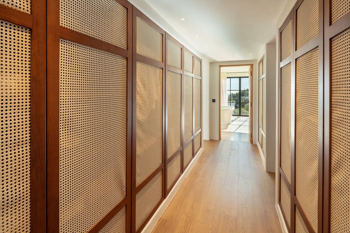 6 slaapkamer Villa te koop in El Madronal met zwembad garage - € 4.500.000 (Ref: 9405604)