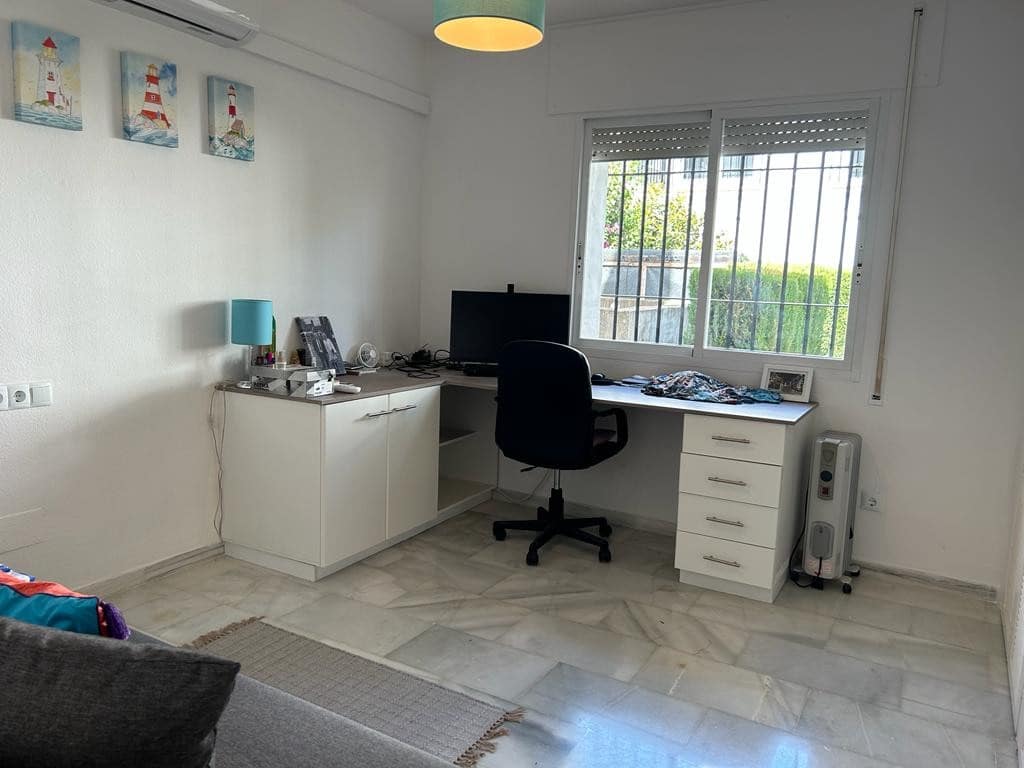 3 slaapkamer Villa te koop in Manilva met zwembad garage - € 510.000 (Ref: 9405647)