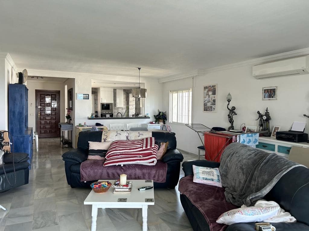 3 slaapkamer Villa te koop in Manilva met zwembad garage - € 510.000 (Ref: 9405647)