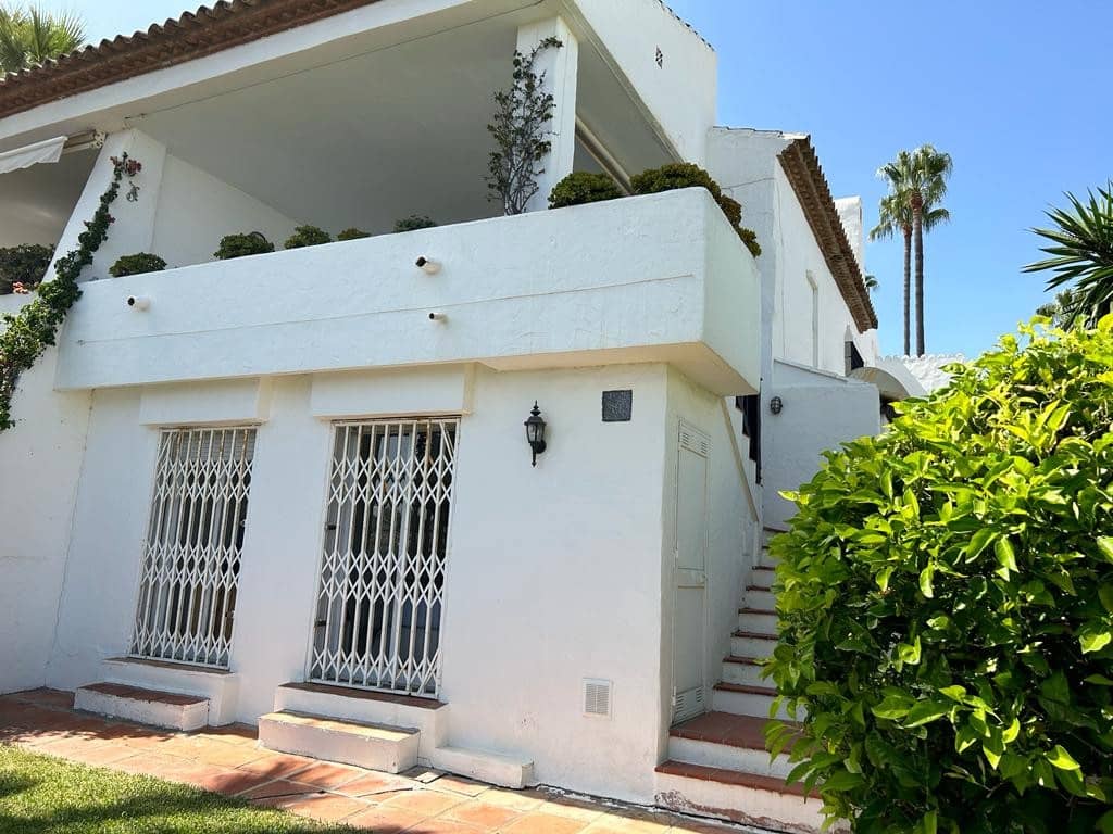3 slaapkamer Villa te koop in Manilva met zwembad garage - € 510.000 (Ref: 9405647)
