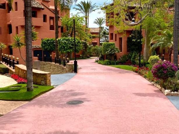 3 camera da letto Appartamento in vendita in Estepona con piscina garage - 1.550.000 € (Rif: 9405658)