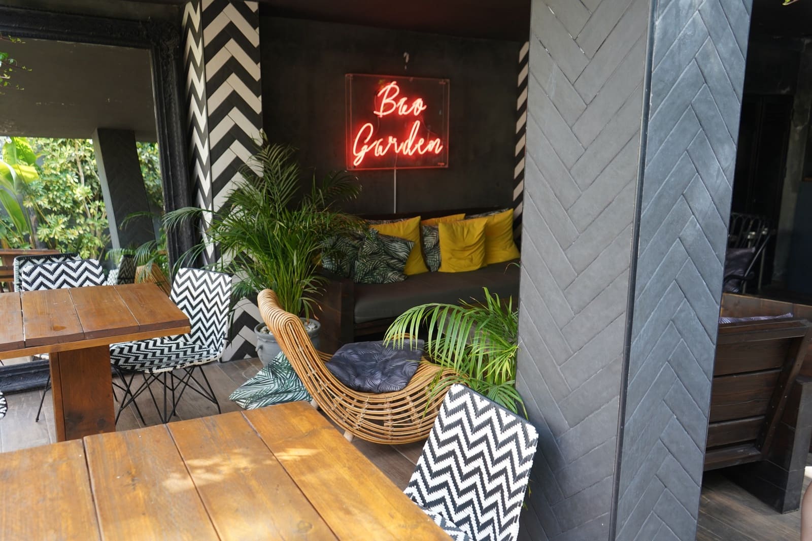 Restaurant/Bar til salgs i Nueva Andalucia - € 500 000 (Ref: 9405670)