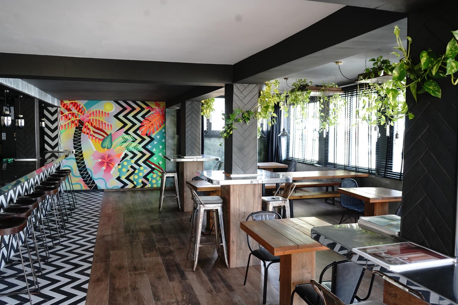 Restaurant/Bar til salgs i Nueva Andalucia - € 500 000 (Ref: 9405670)