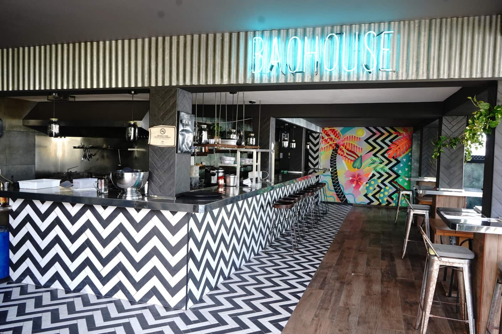 Restaurant/Bar til salgs i Nueva Andalucia - € 500 000 (Ref: 9405670)