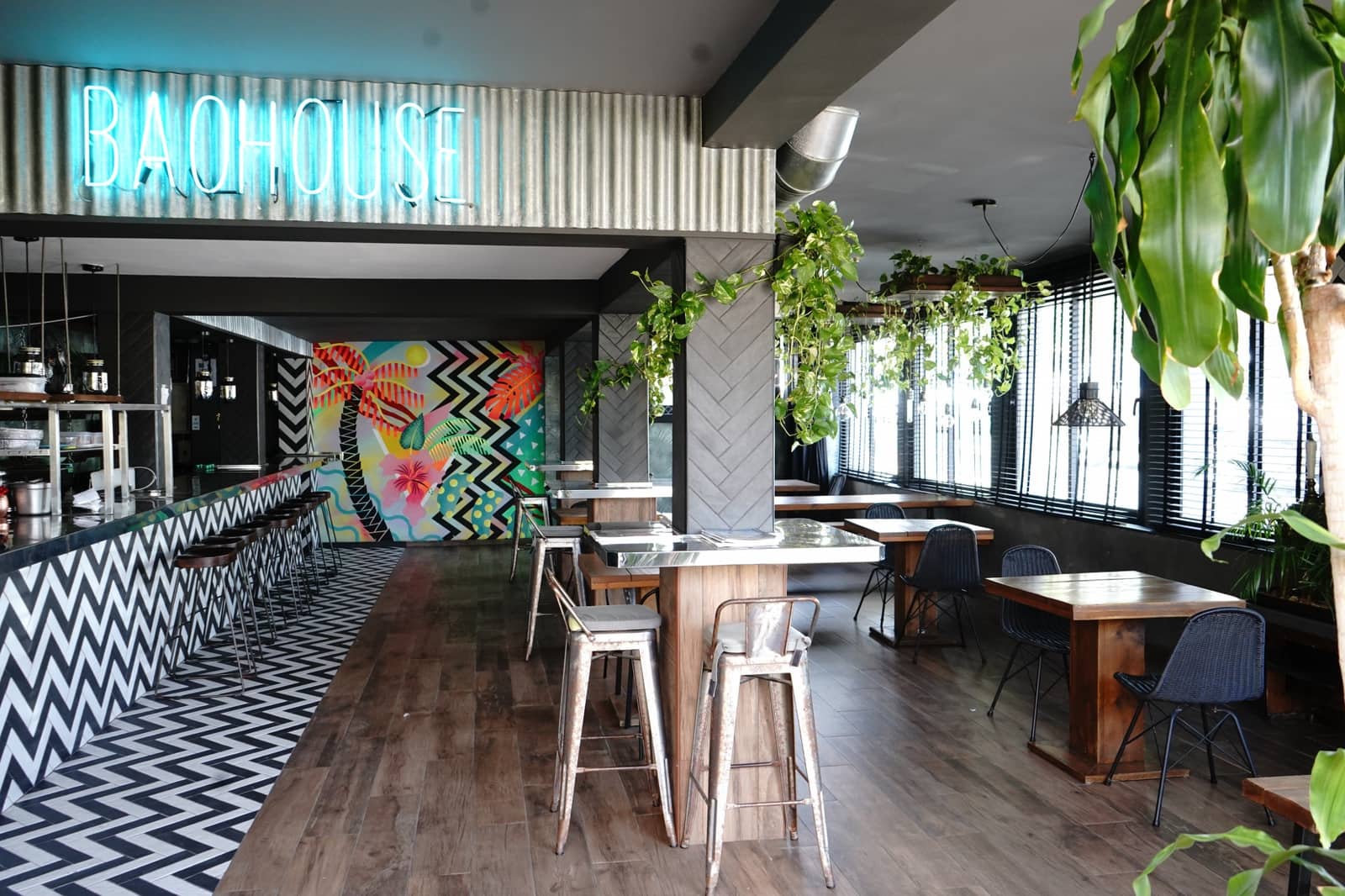 Restaurant/Bar til salgs i Nueva Andalucia - € 500 000 (Ref: 9405670)