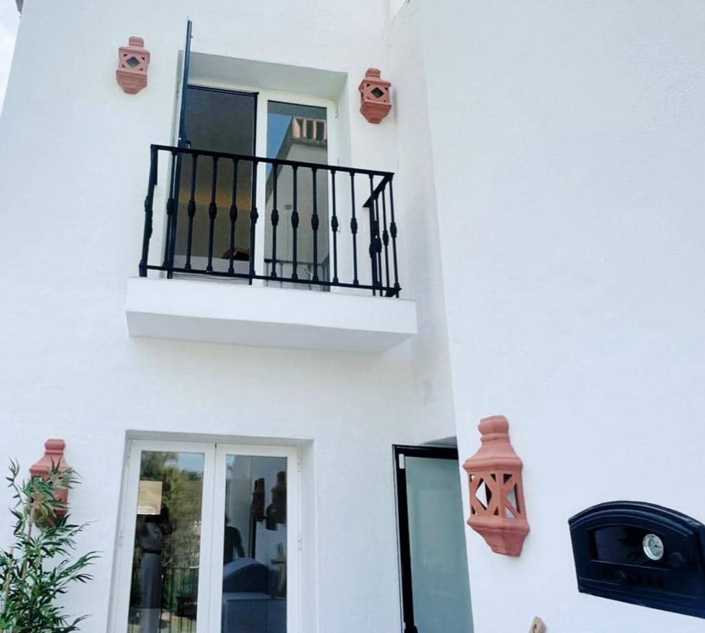 3 soverom Penthouse til salgs i Marbella med svømmebasseng - € 699 000 (Ref: 9405673)