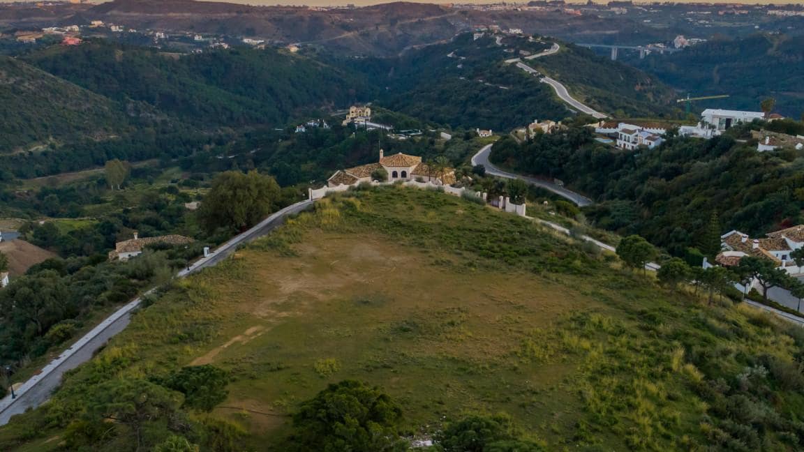 Bouwgrond te koop in Benahavis - € 4.495.000 (Ref: 9405674)