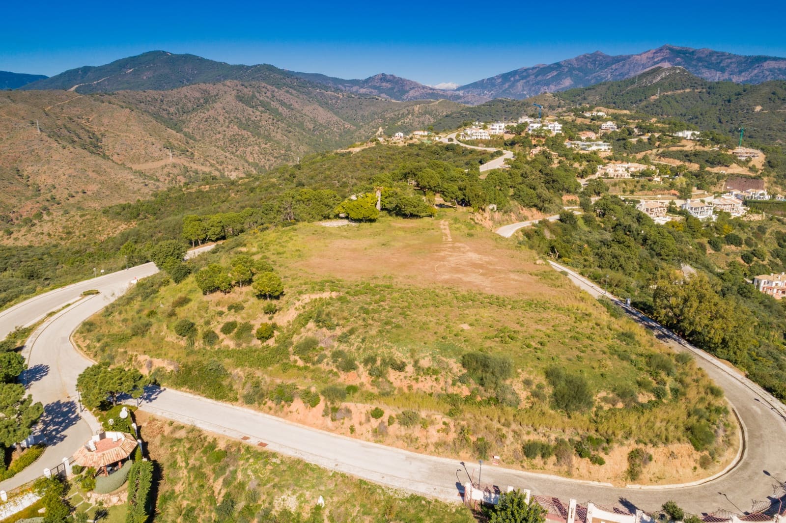 Bouwgrond te koop in Benahavis - € 4.495.000 (Ref: 9405674)