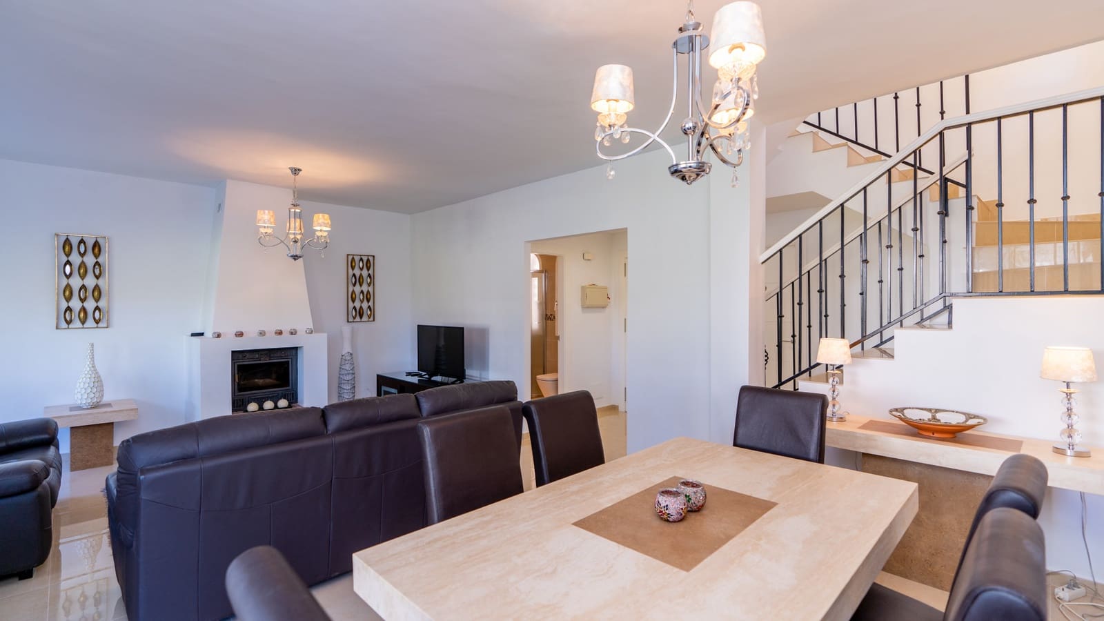 3 soveværelse Villa til salg i Marbella med swimmingpool garage - € 520.000 (Ref: 9405684)