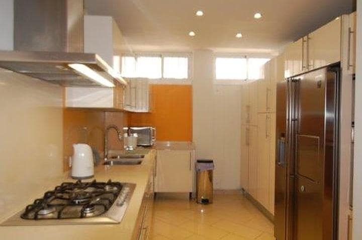 3 quarto Apartamento para venda em Nueva Andalucia com piscina garagem - 339 000 € (Ref: 9447437)