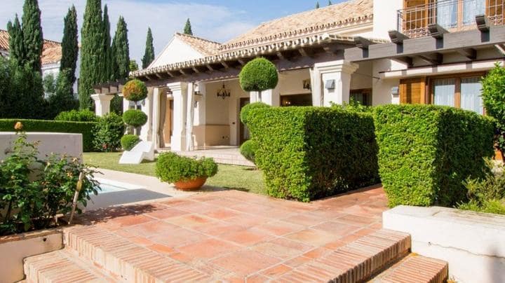 5 soveværelse Villa til salg i Los Flamingos med swimmingpool garage - € 1.990.050 (Ref: 9447444)