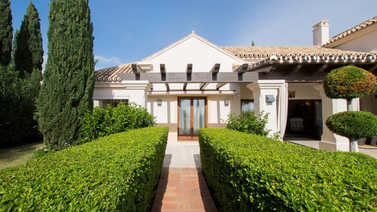 5 soveværelse Villa til salg i Los Flamingos med swimmingpool garage - € 1.990.050 (Ref: 9447444)