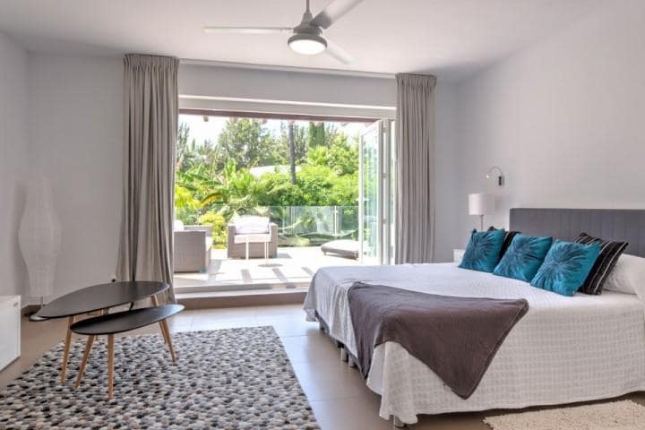 4 sypialnia Willa na sprzedaż w Marbella z basenem - 1 399 000 € (Ref: 9447446)