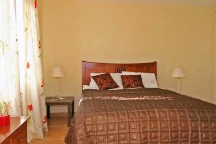 Chalet de 4 habitaciones en Marbella en venta con piscina garaje - 495.000 € (Ref: 9447456)