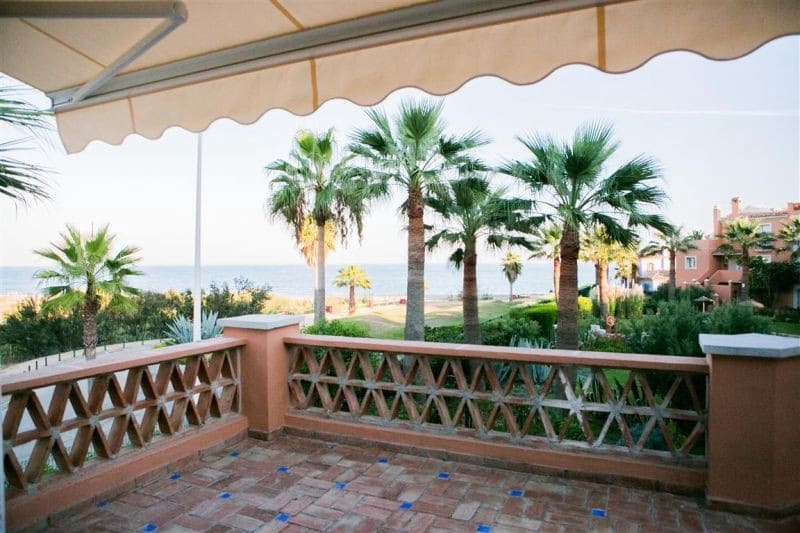 3 soveværelse Byhus til salg i Bahia de Casares med swimmingpool garage - € 699.000 (Ref: 9447459)