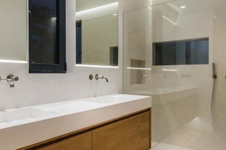 5 soverom Villa til salgs i Mijas Costa med svømmebasseng garasje - € 2 550 000 (Ref: 9447471)