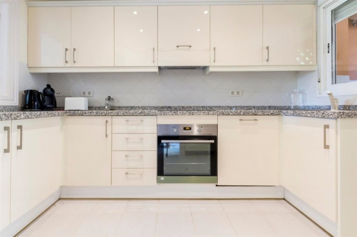 3 camera da letto Casa in vendita in Marbella con piscina - 340.000 € (Rif: 9447488)