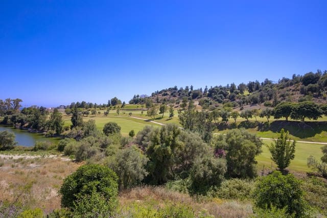 2 soverom Leilighet til salgs i Benahavís med svømmebasseng garasje - € 445 000 (Ref: 9447496)