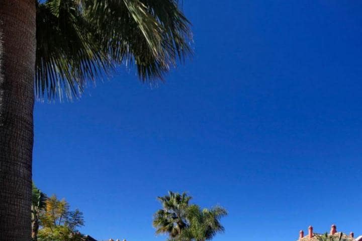 2 soveværelse Penthouse til salg i Puerto Banus med swimmingpool garage - € 549.500 (Ref: 9447498)