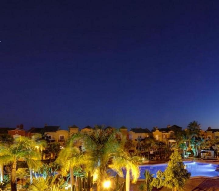 2 soveværelse Penthouse til salg i Puerto Banus med swimmingpool garage - € 549.500 (Ref: 9447498)