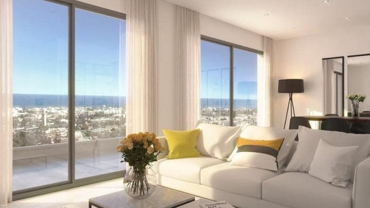 Apartamento de 3 habitaciones en Marbella en venta con piscina garaje - 296.000 € (Ref: 9447525)