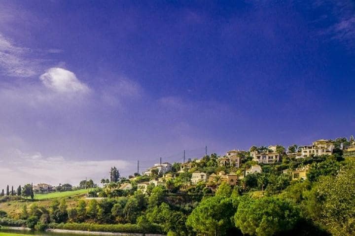 3 quarto Apartamento para venda em Benahavis com piscina garagem - 375 000 € (Ref: 9447539)