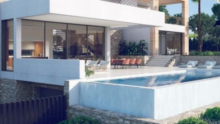 4 sypialnia Willa na sprzedaż w Marbella z basenem garażem - 2 395 000 € (Ref: 9447564)