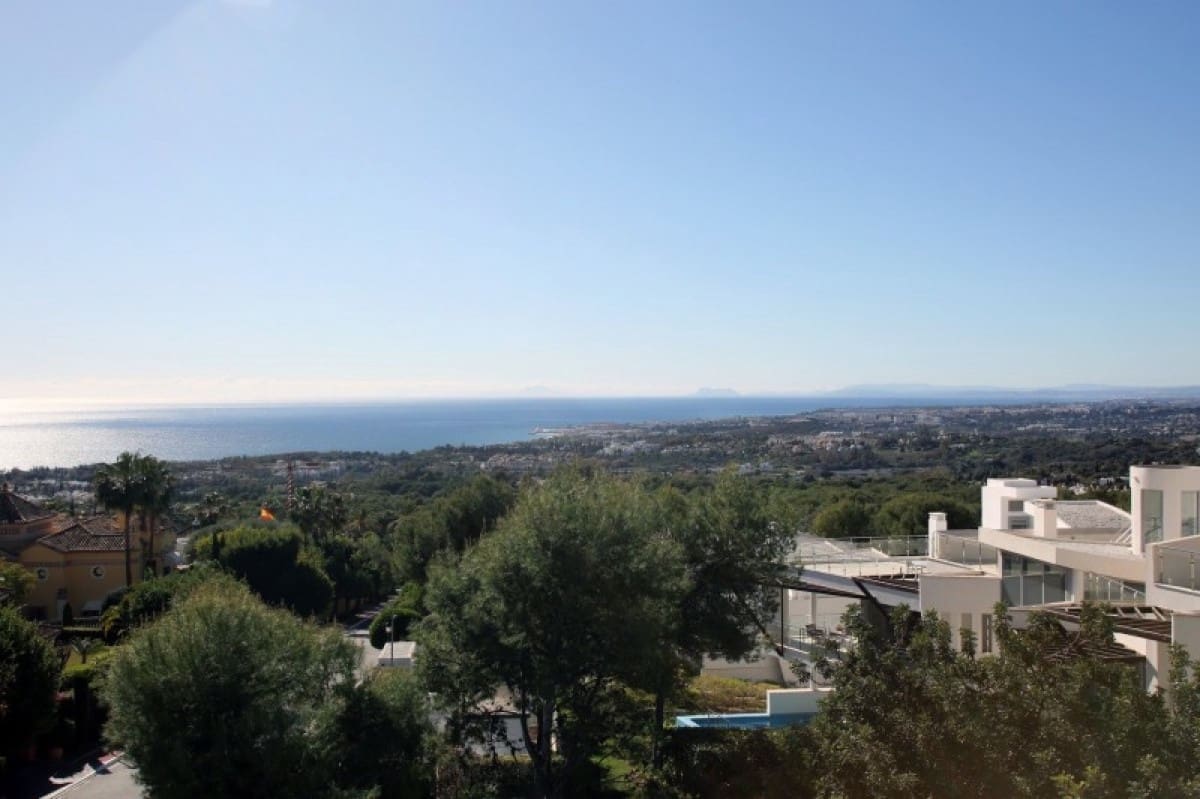 4 quarto Casa em Banda para venda em Marbella com piscina garagem - 2 200 000 € (Ref: 9447566)