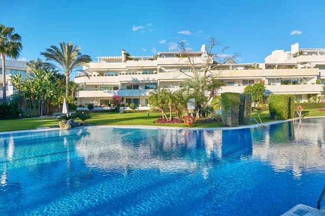 3 bedroom Apartment for sale in Marbella with pool garage - € 995,000 (Ref: 9447570)