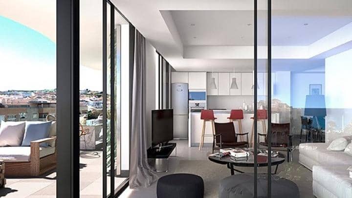 Apartamento de 2 habitaciones en Estepona en venta con piscina garaje - 350.950 € (Ref: 9447574)