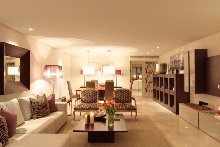 2 bedroom Apartment for sale in Estepona with pool garage - € 900,000 (Ref: 9447577)