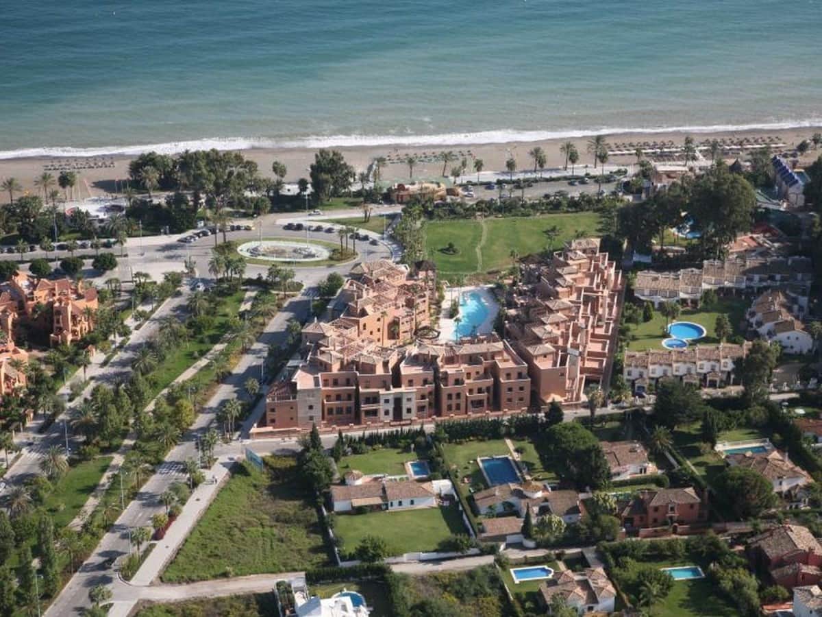 3 Zimmer Apartment zu verkaufen in Marbella mit Pool - 850.000 € (Ref: 9447592)