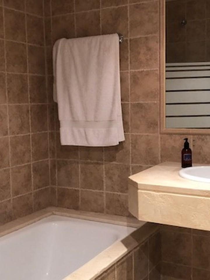 2 quarto Apartamento para venda em Estepona com piscina garagem - 299 000 € (Ref: 9447596)