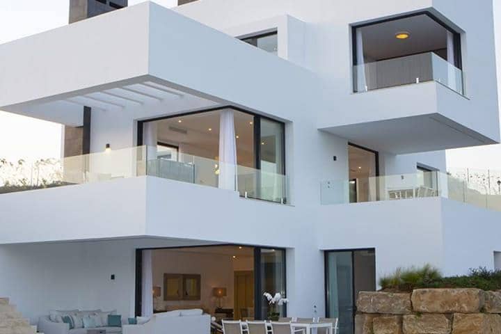 5 sypialnia Willa na sprzedaż w Marbella z basenem garażem - 3 450 000 € (Ref: 9447597)