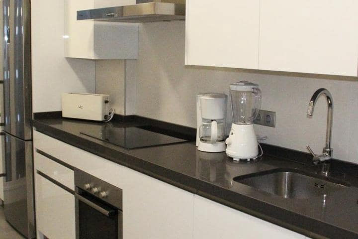 3 makuuhuone Huoneisto myytävänä paikassa Marbella mukana uima-altaan 
autotalli - 375 000 € (Ref: 9447600)