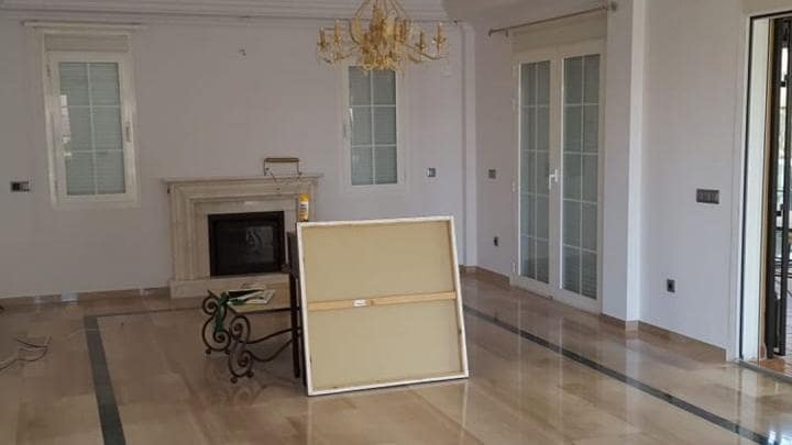 5 bedroom Villa for sale in Marbella with pool garage - € 1,490,000 (Ref: 9447610)